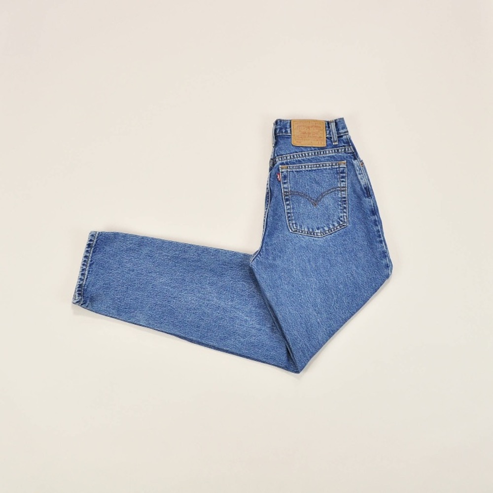 Vintage High Waisted Levi’s - Medium Wash (XXS-M)